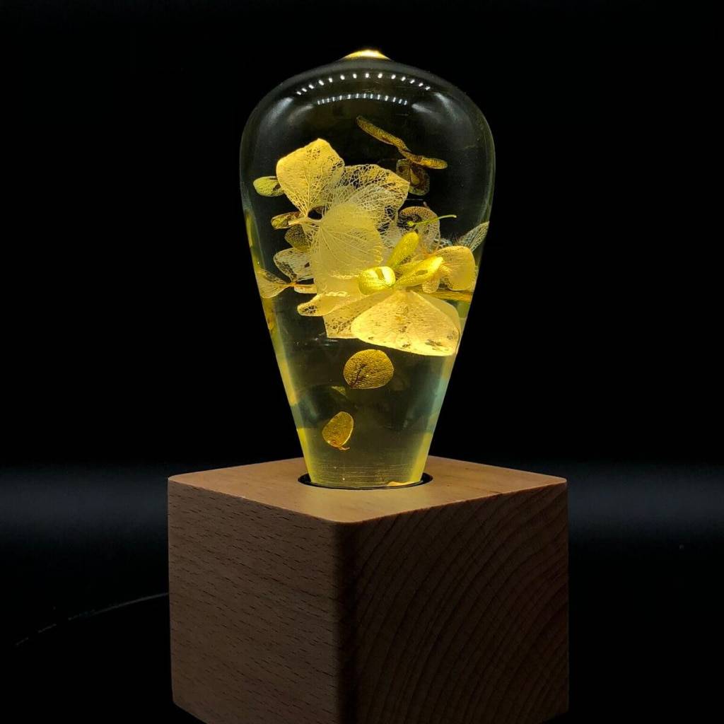 <h1>White Hydrangea LED Bulb</h1> White Hydrangea LED Bulb