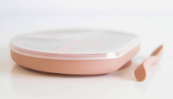 Silicone Suction Plate With Lid and Spoon Silicone Suction Plate With Lid and Spoon