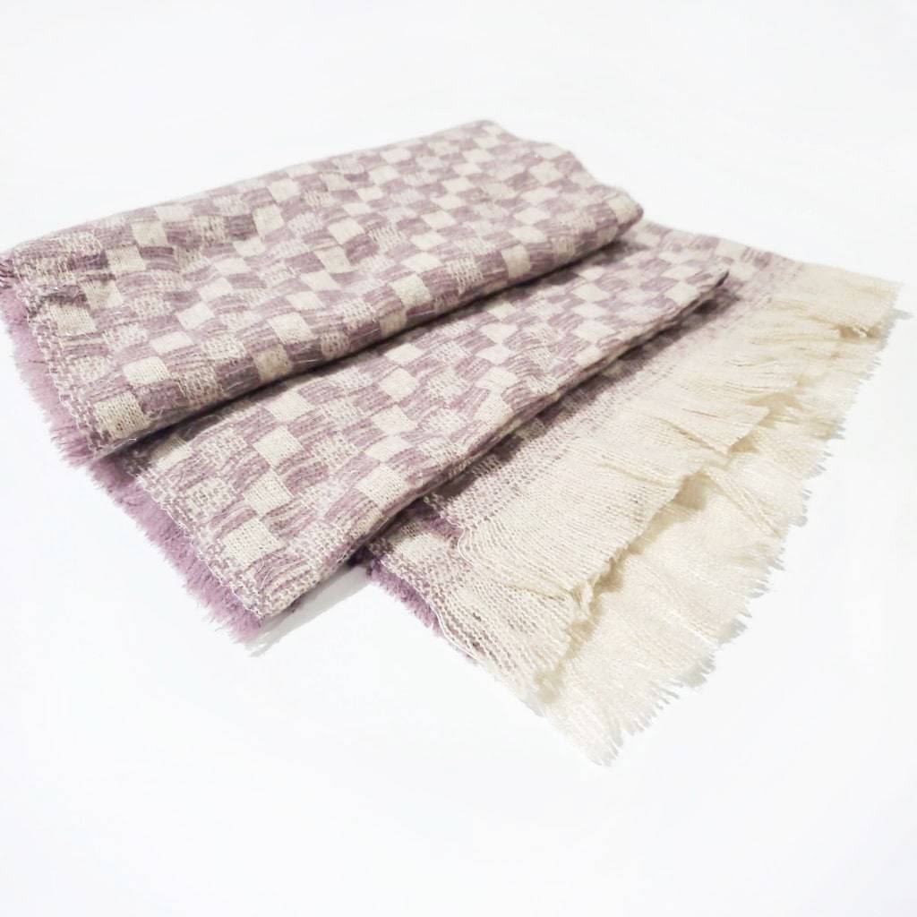 <h1>Nina Scarf</h1> Nina Scarf