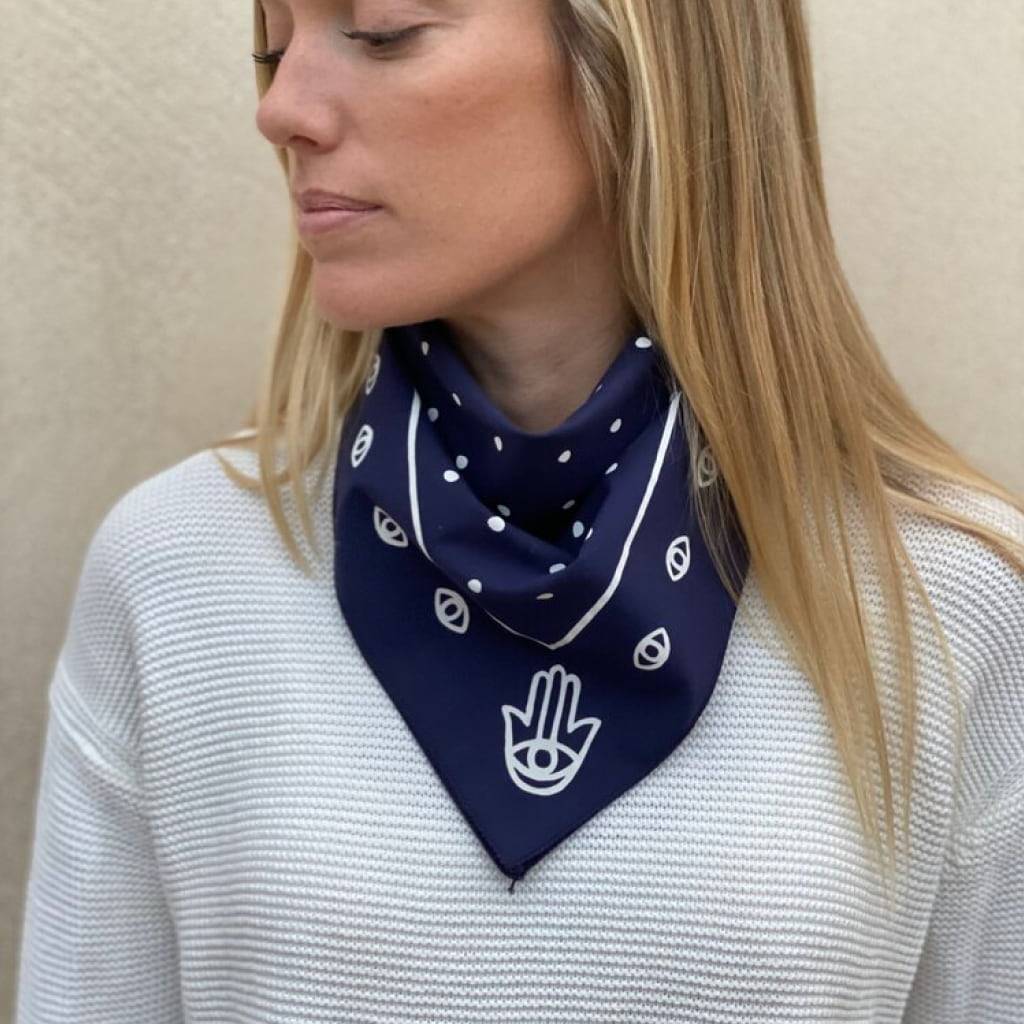 <h1>Hamsa & Dots Navy Bandana</h1> Hamsa & Dots Navy Bandana
