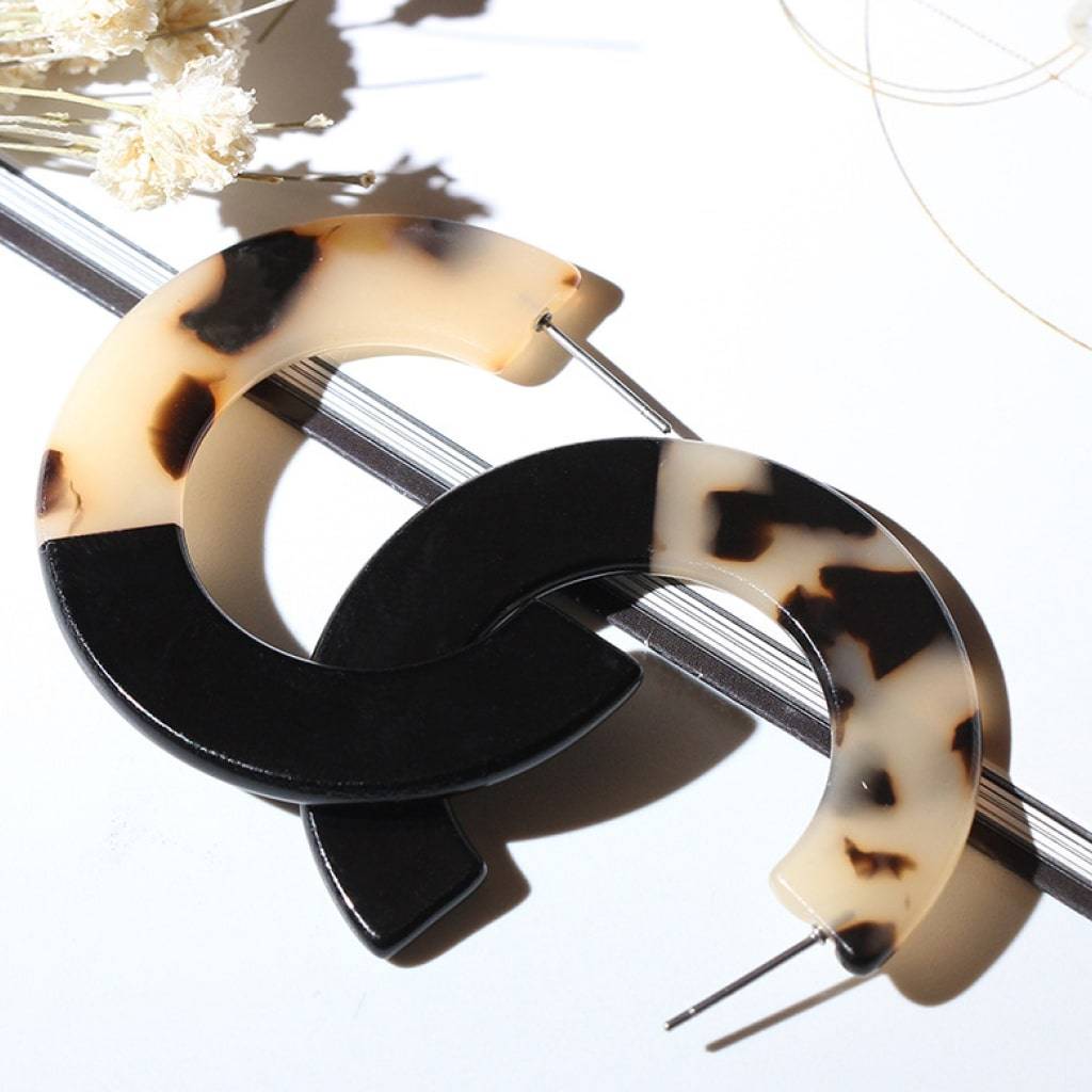 <h1>C-Shaped Earrings</h1> C-Shaped Earrings