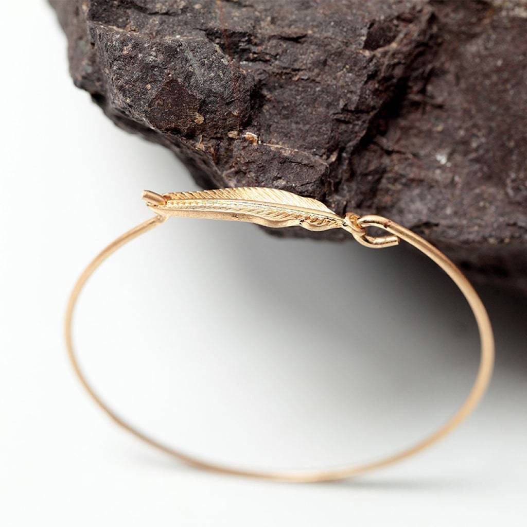 <h1>Elegant Leaf Bracelet</h1> Elegant Leaf Bracelet