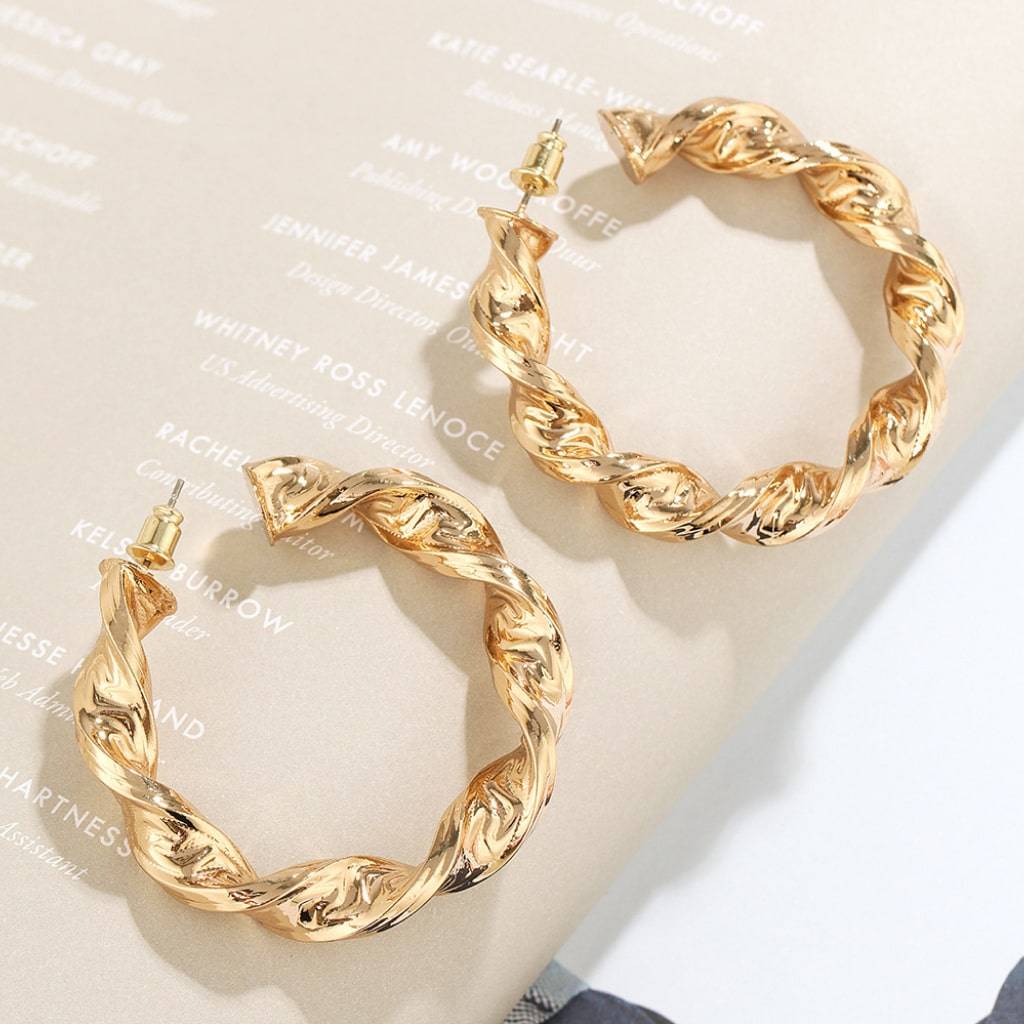 <h1>Hoop Wreath Earrings Fashion</h1> Hoop Wreath Earrings Fashion