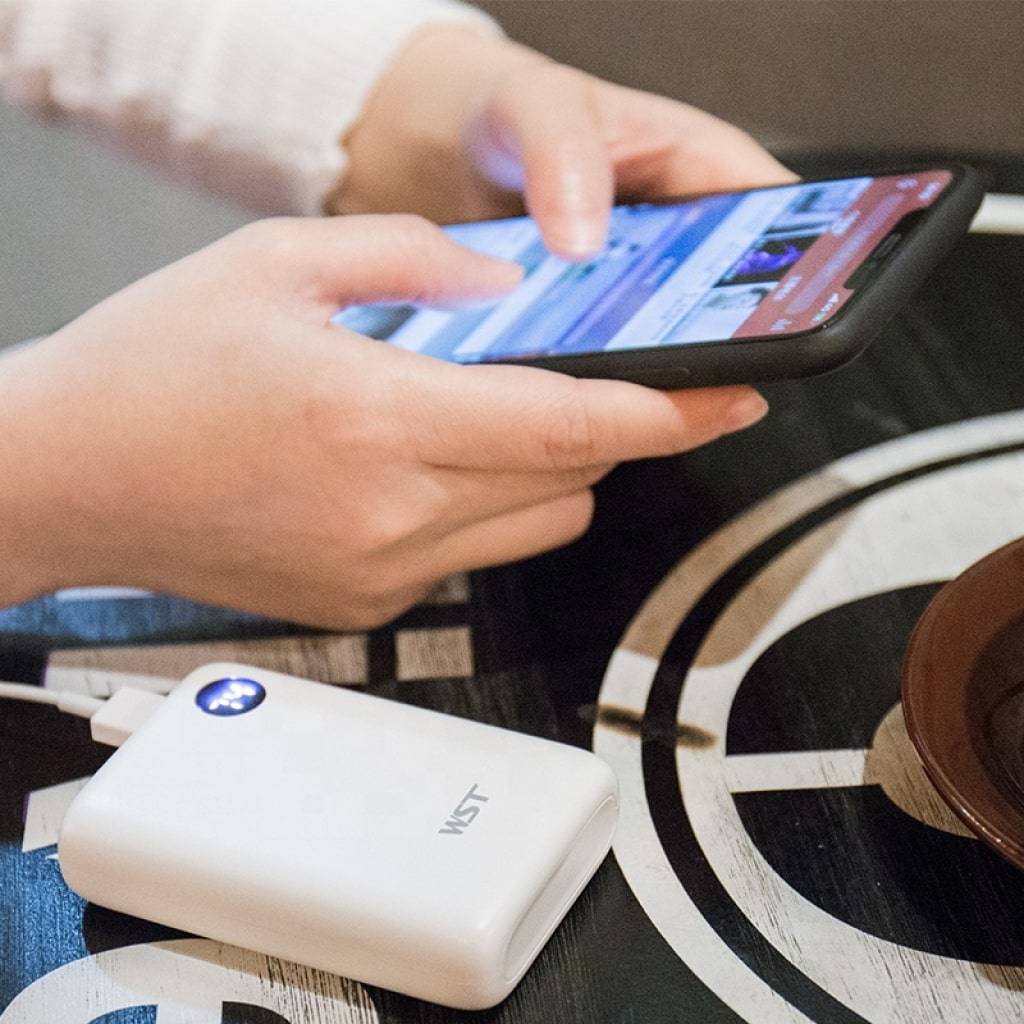 <h1>Mini 10000mAh Digital Display Power Bank Gadgets</h1> Mini 10000mAh Digital Display Power Bank Gadgets