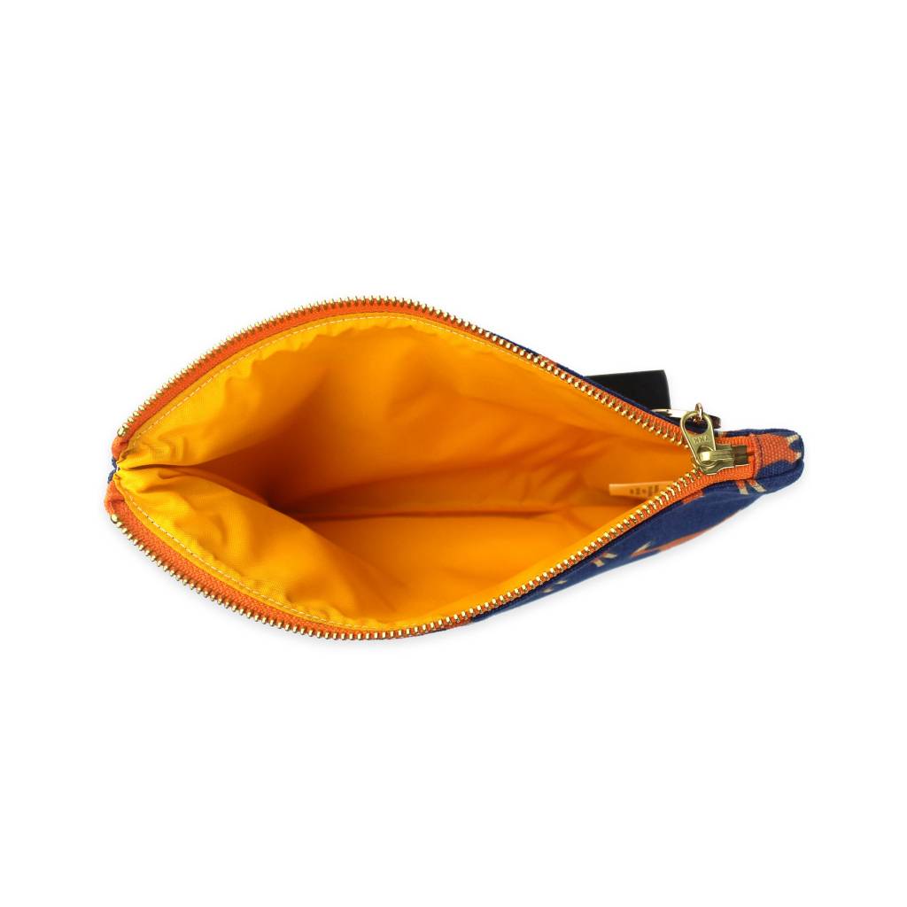 <h1>Miss Zip Wristlet: Fox Fashion</h1> Miss Zip Wristlet: Fox Fashion